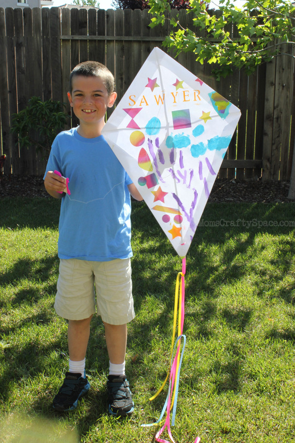 DIY Kite For Kids
 Kids Craft DIY Paper Kite Happiness is Homemade