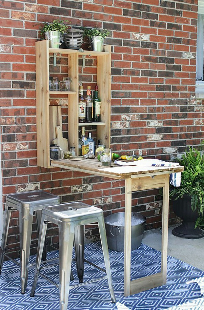 DIY Outdoor Bars
 The 11 Best DIY Outdoor Bar Ideas