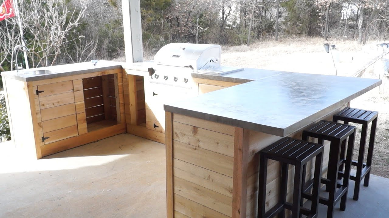 DIY Outdoor Kitchen
 DIY Modern Outdoor Kitchen and Bar Modern Builds