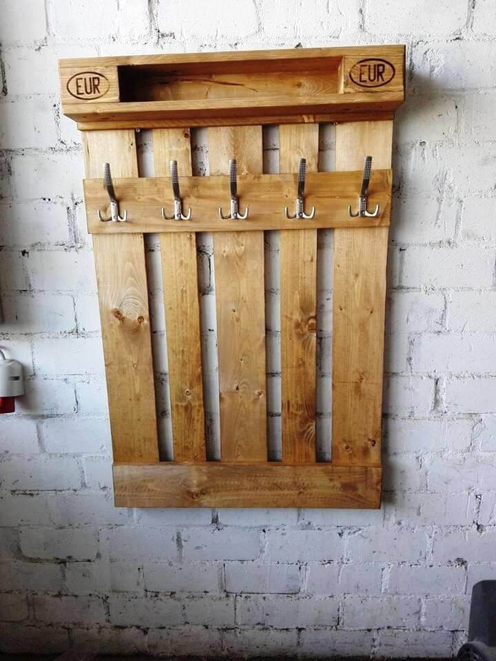 DIY Pallet Coat Rack
 DIY Wood Pallet Coat Rack with Shelf