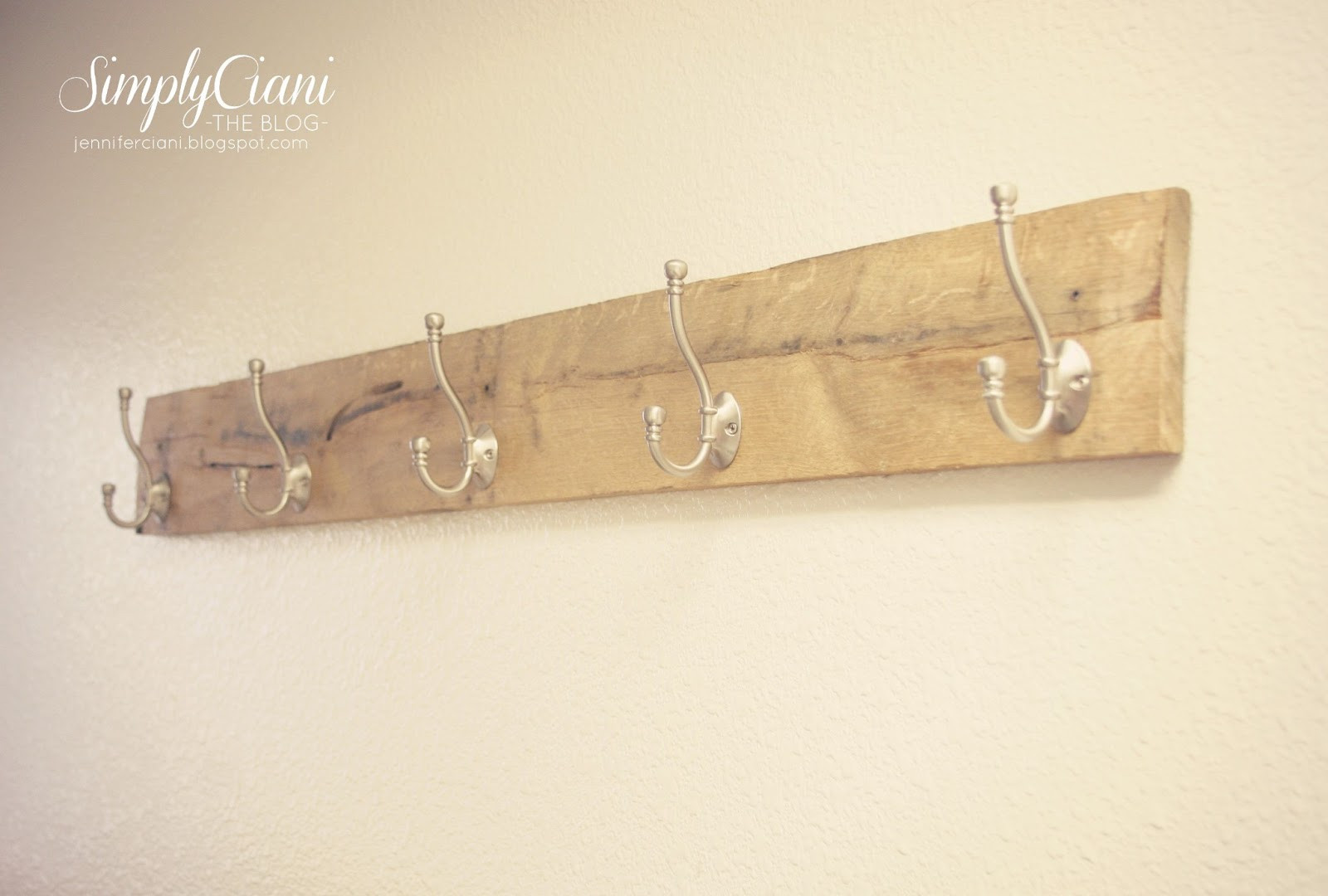 DIY Pallet Coat Rack
 Diy Pallet Coat Rack