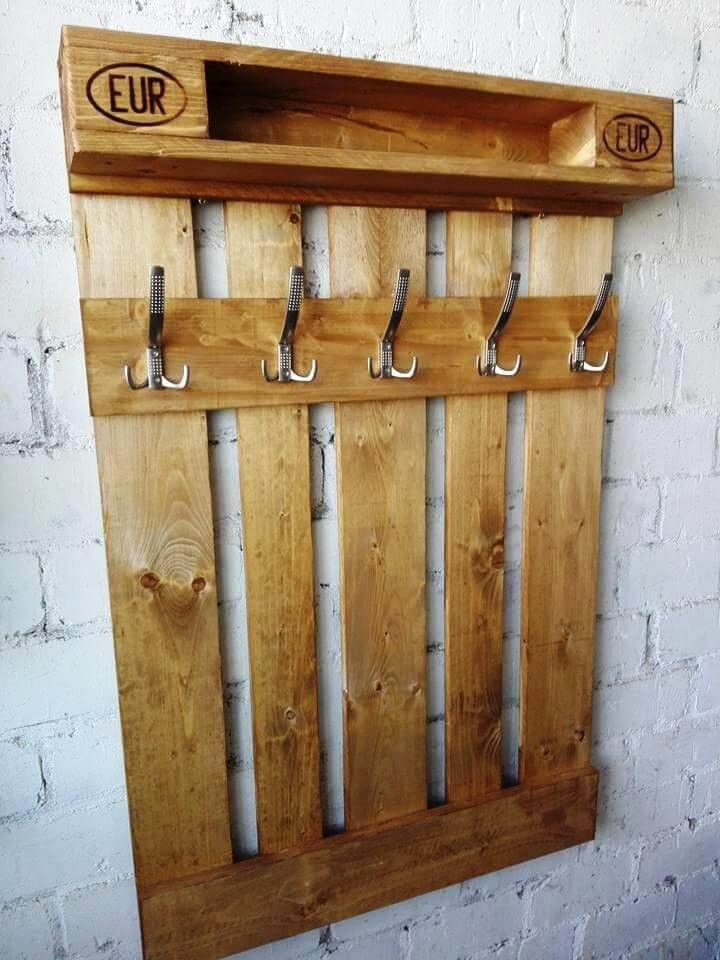 DIY Pallet Coat Rack
 DIY Wood Pallet Coat Rack with Shelf