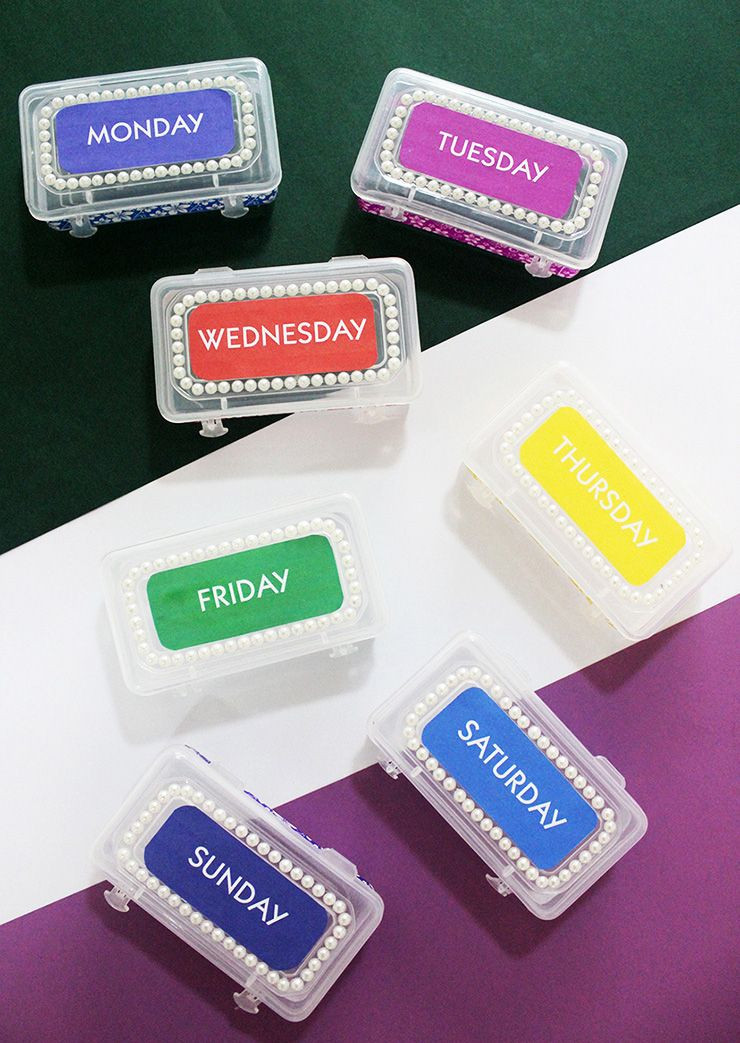 DIY Pill Box
 DIY Medication Pill Box Containers
