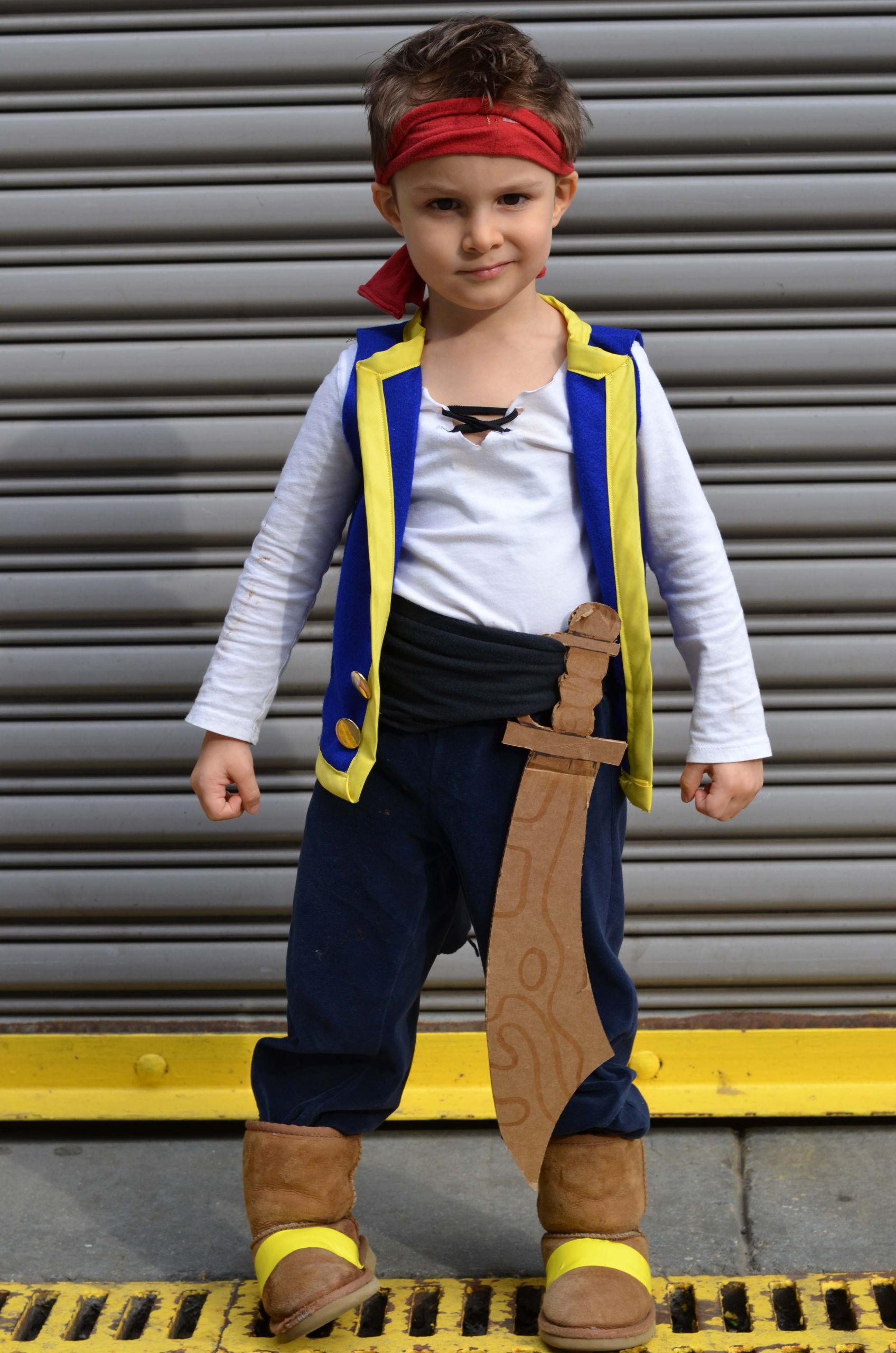 DIY Pirate Costumes For Kids
 DIY Halloween Costumes for Kids