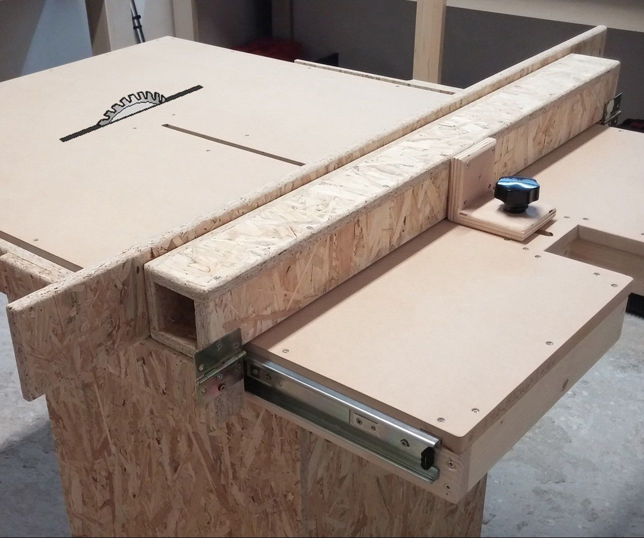 DIY Table Saw Fence Plans
 Homemade Table Saw Fence Mechanism