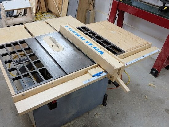 DIY Table Saw Fence Plans
 8 Simple DIY Table Saw Fence Plans You Can Build In Less 1