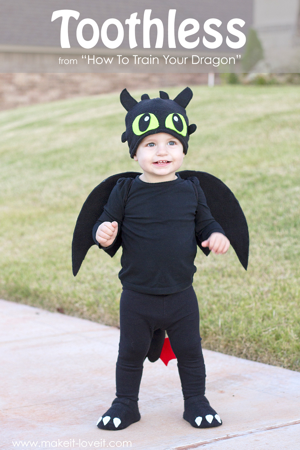 DIY Toothless Costume
 DIY Hiccup Costume "How To Train Your Dragon 2"