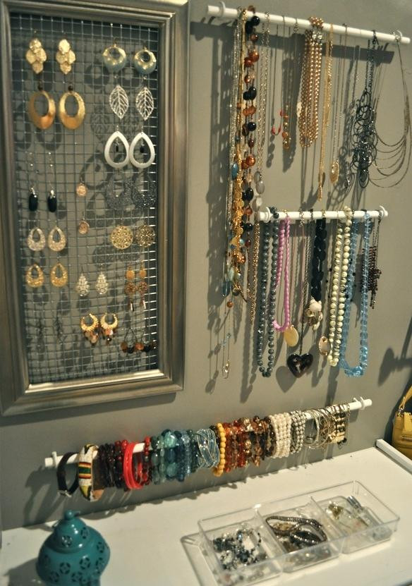 DIY Wall Hanging Jewelry Organizer
 DIY Jewelry organizer ideas 25 clever ideas to make your