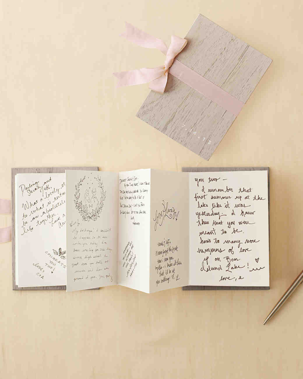 DIY Wedding Guest Book Ideas
 17 Super Creative DIY Guest Book Ideas for Your Wedding