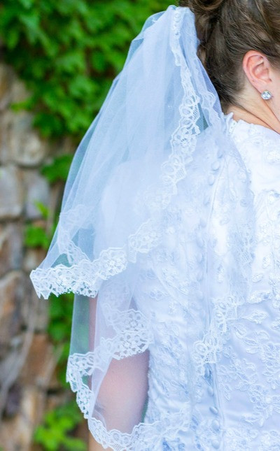 Diy Wedding Veil Pattern
 24 DIY Wedding Sewing Tutorials How to Sew a Wedding Veil