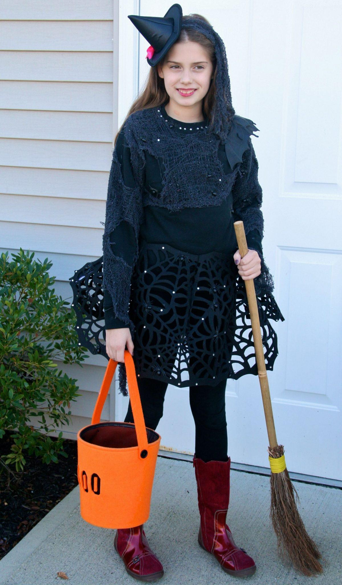 DIY Witch Costume
 DIY Trendy Witch Costume for Tween Teen Girls