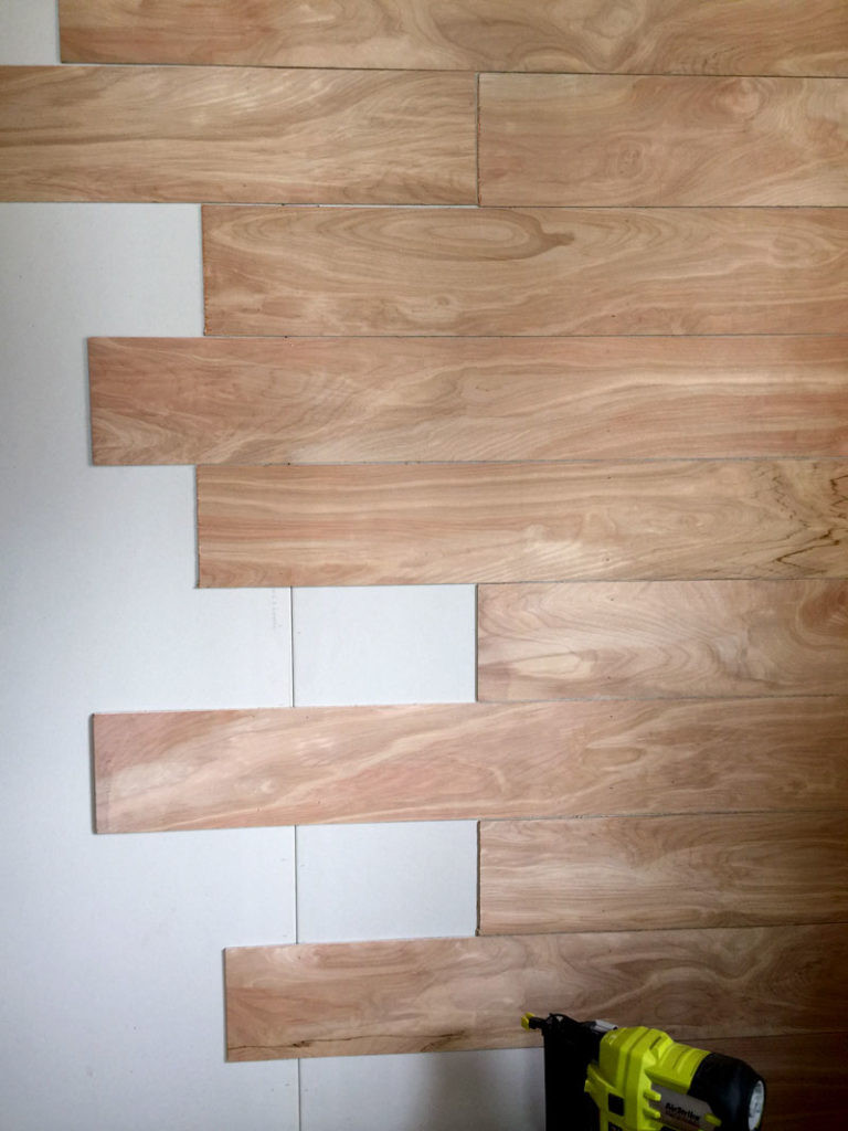 DIY Wood Plank Wall
 DIY Wood Planks Walls