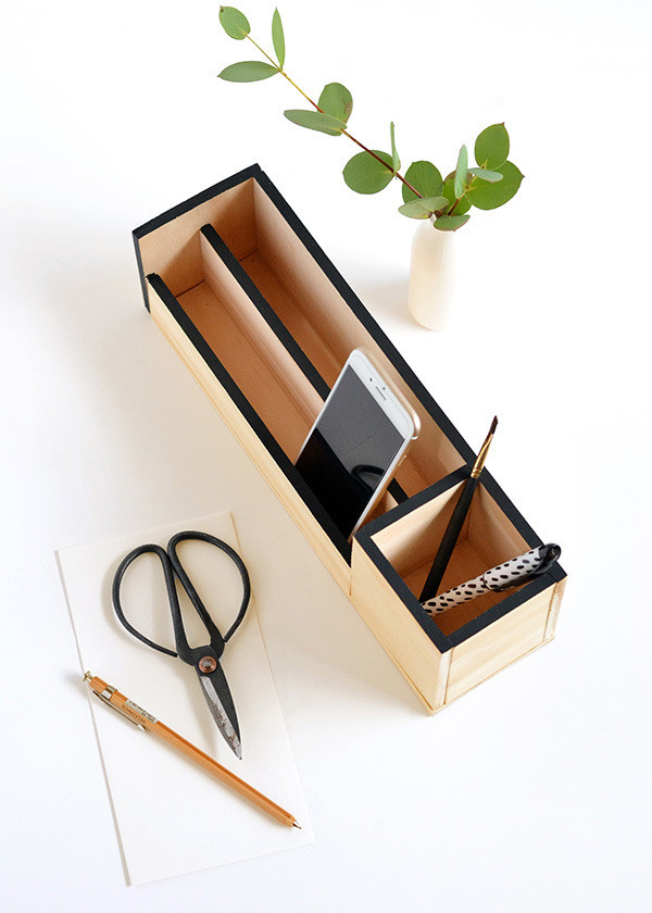 DIY Wooden Desk Organizer
 Boost Your Efficiency At Work With These DIY Desk Organizers