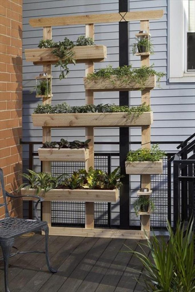 DIY Wooden Planter
 Vertical Wooden Box Planter