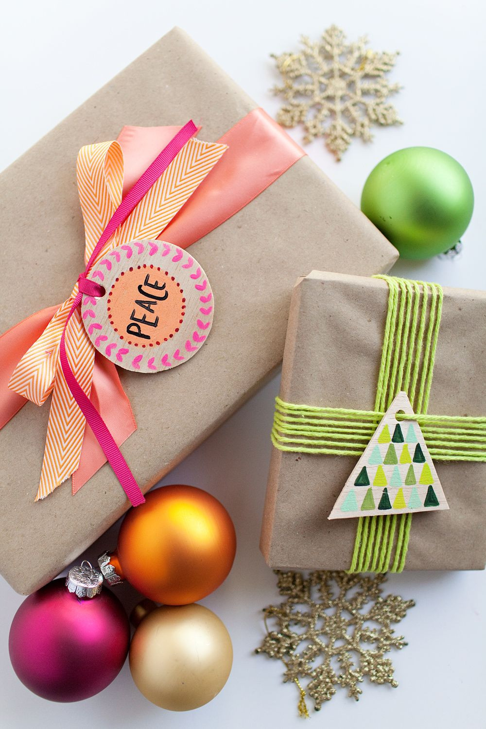 DIY Woodworking Christmas Gifts
 TELL DIY WOOD GIFT TAGS AND ORNAMENTS