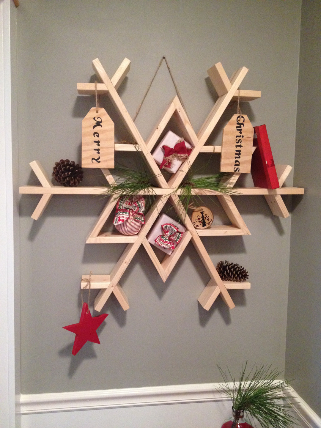 DIY Woodworking Christmas Gifts
 Let It Snow My DIY Wooden Snowflake Shelf