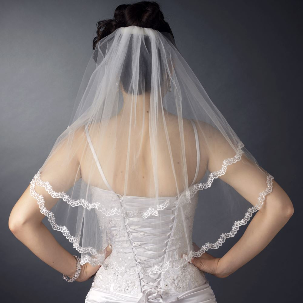 Double Layer Wedding Veils
 Double Layer Lace Edge Shoulder Wedding Veil