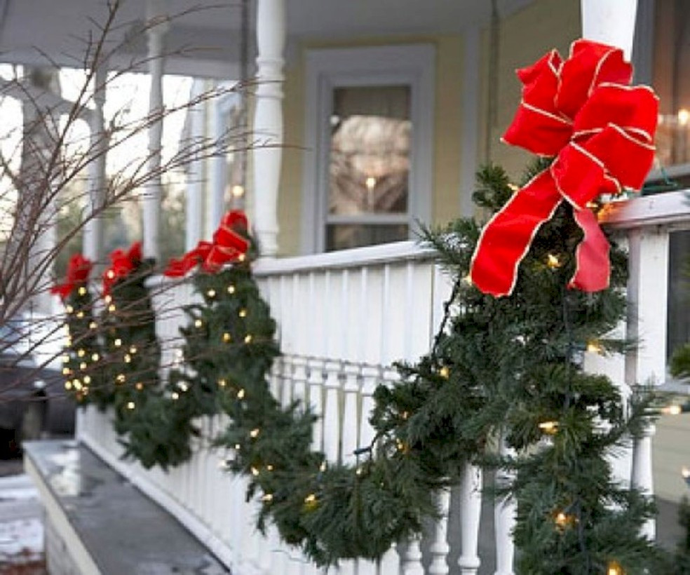 Easy Outdoor Christmas Decorations
 39 Easy Outdoor Christmas Decorations Ideas on a Bud