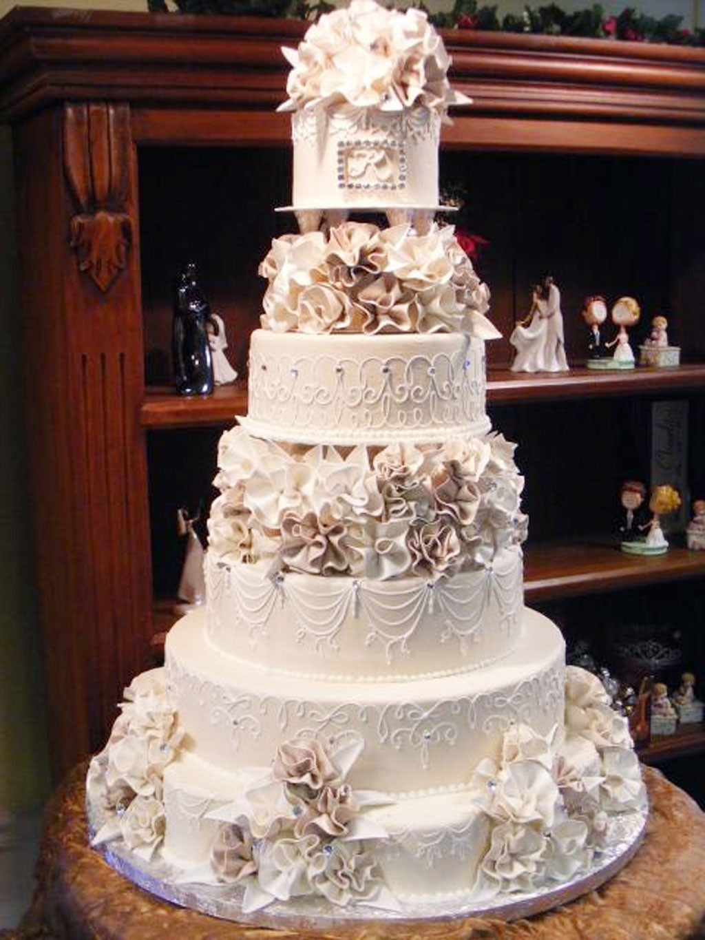 Elegant Wedding Cake
 Elegant Wedding Cakes