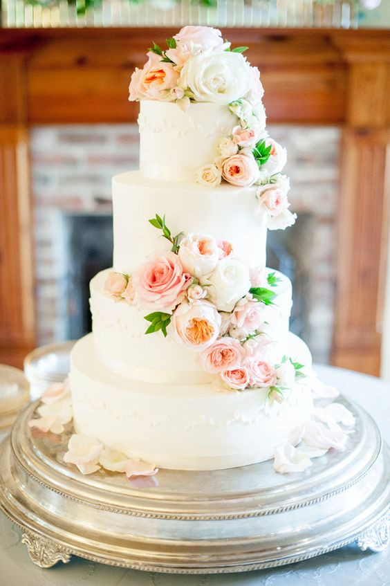 Elegant Wedding Cake
 15 wedding cakes that are almost too pretty to eat