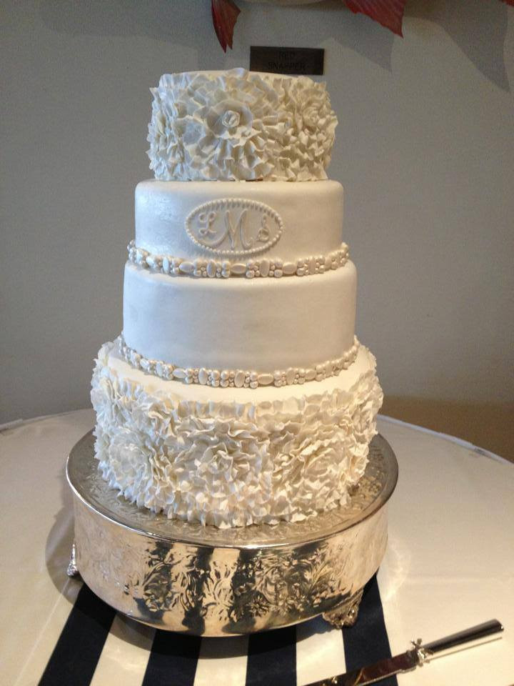 Elegant Wedding Cake
 August 2013