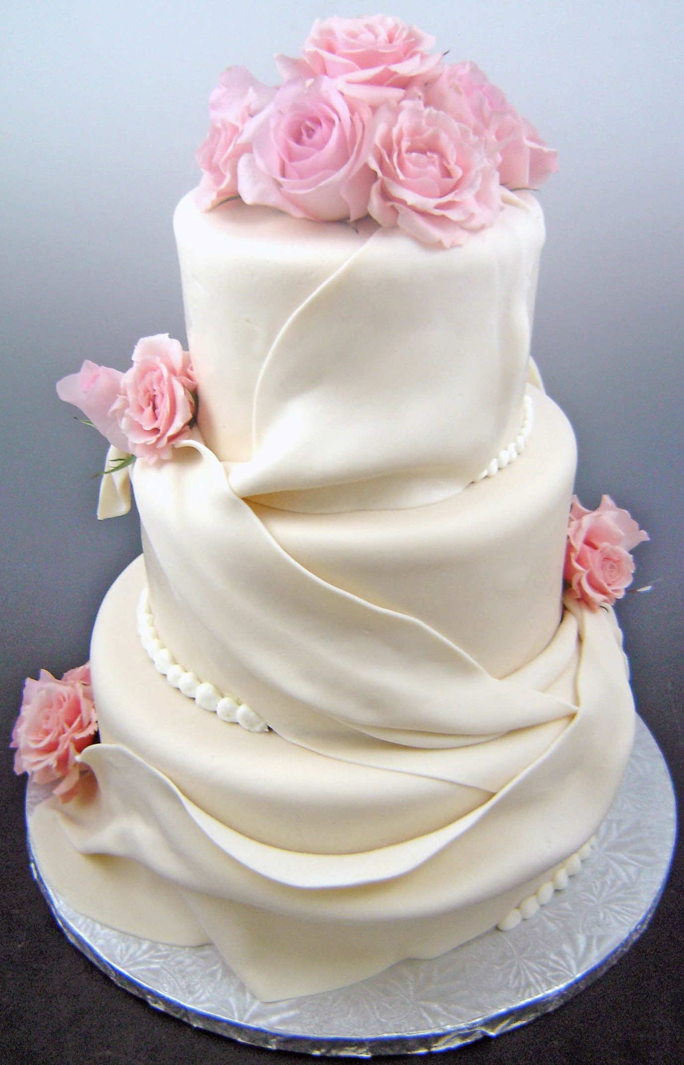 Elegant Wedding Cake
 Wedding Cakes Idea Wallpapers