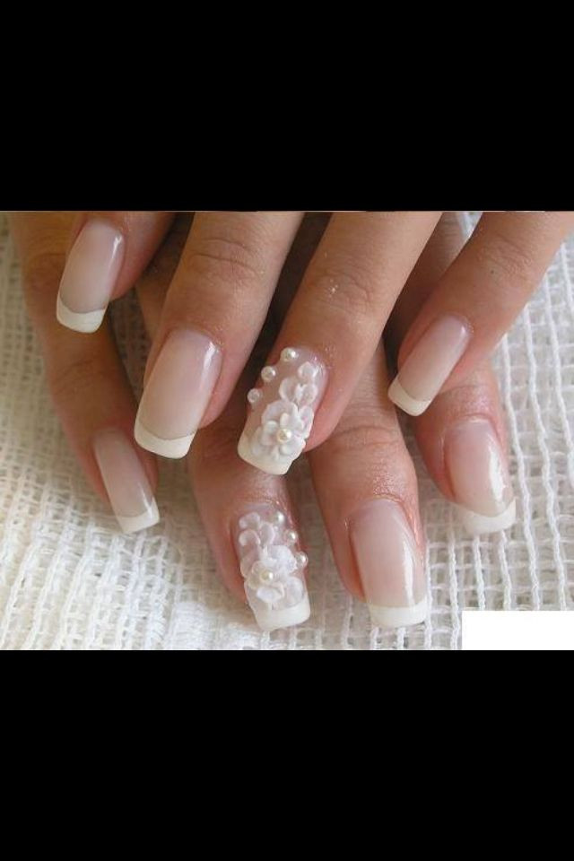 Elegant Wedding Nails
 Pretty and elegant wedding nail design