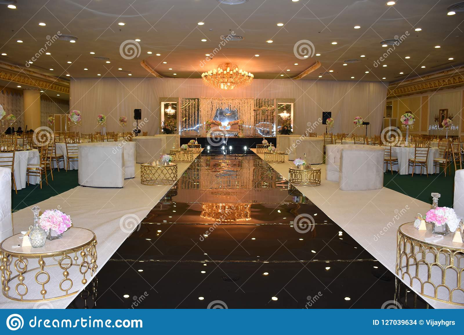 Engagement Party Venue Ideas
 Engagement And Wedding Party Hall Decoration Picture For