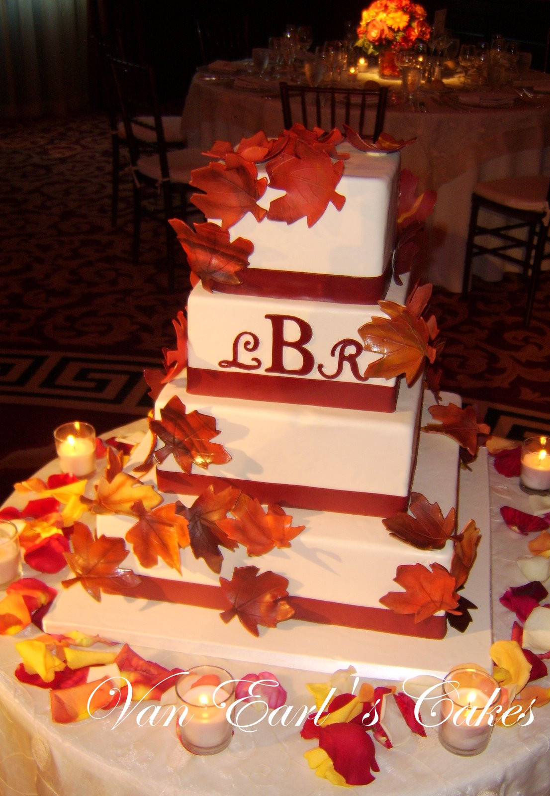 Fall Themed Wedding Cakes
 Van Earl s Cakes Fall Theme Wedding Cake