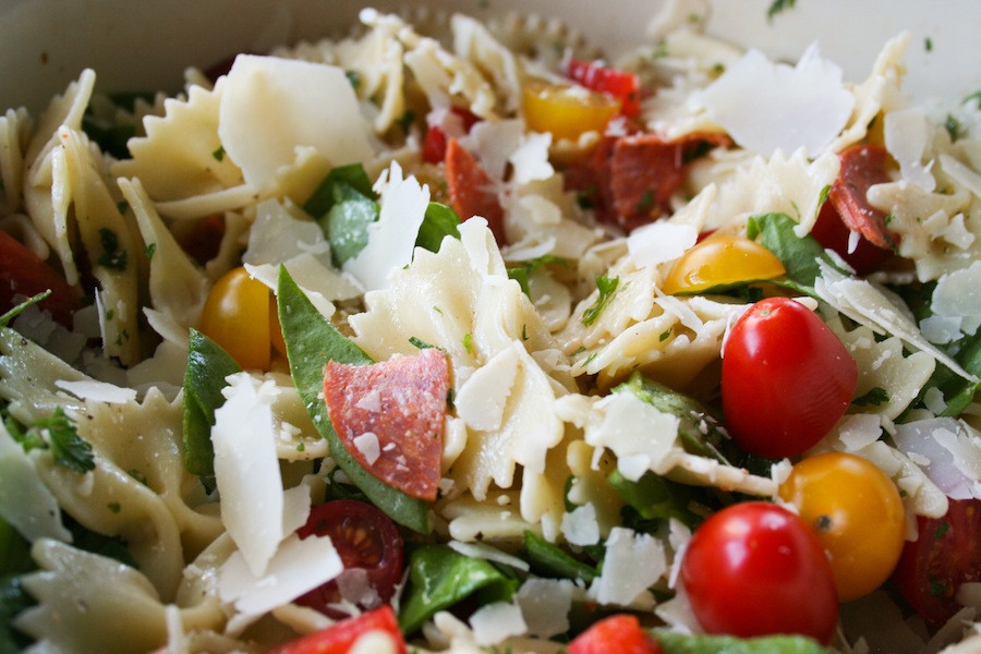 Farfalle Pasta Salad
 Simple Summer Farfalle Pasta Salad