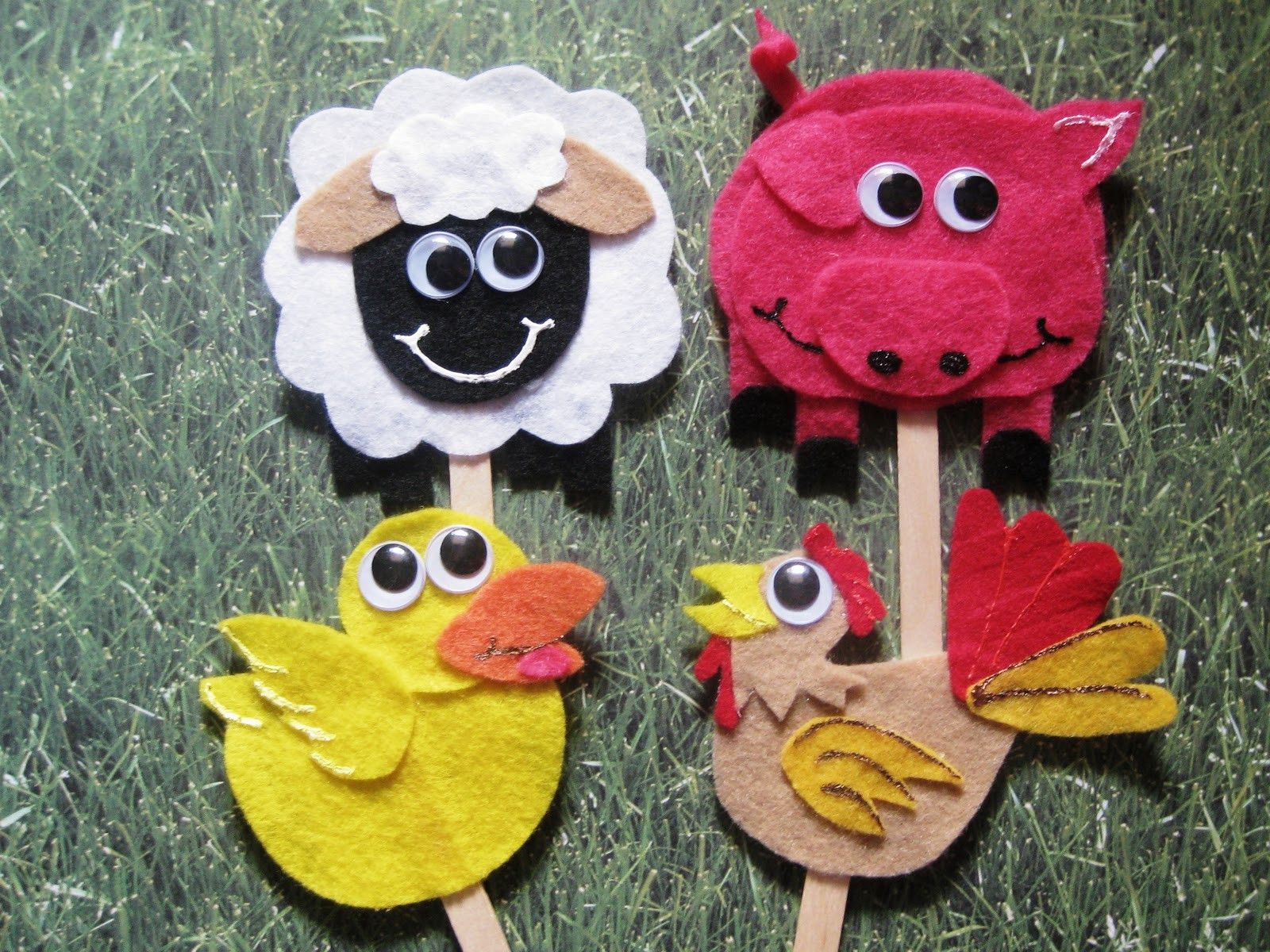 Farm Crafts For Kids
 Ashley s Craft Corner Farm animals on a stick