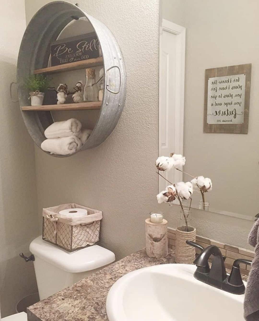 Farmhouse Bathroom Decor
 39 Wonderful Farmhouse Bathroom Decor Ideas