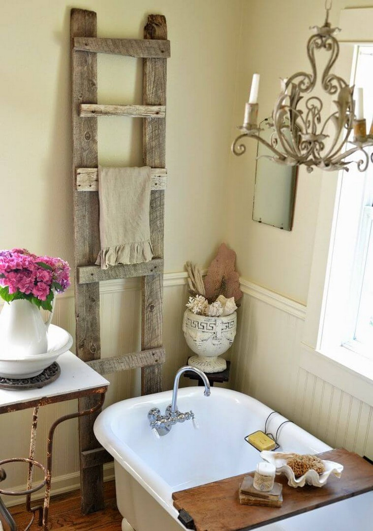 Farmhouse Bathroom Decor
 32 Farmhouse Small Bathroom Remodel and Decorating Ideas