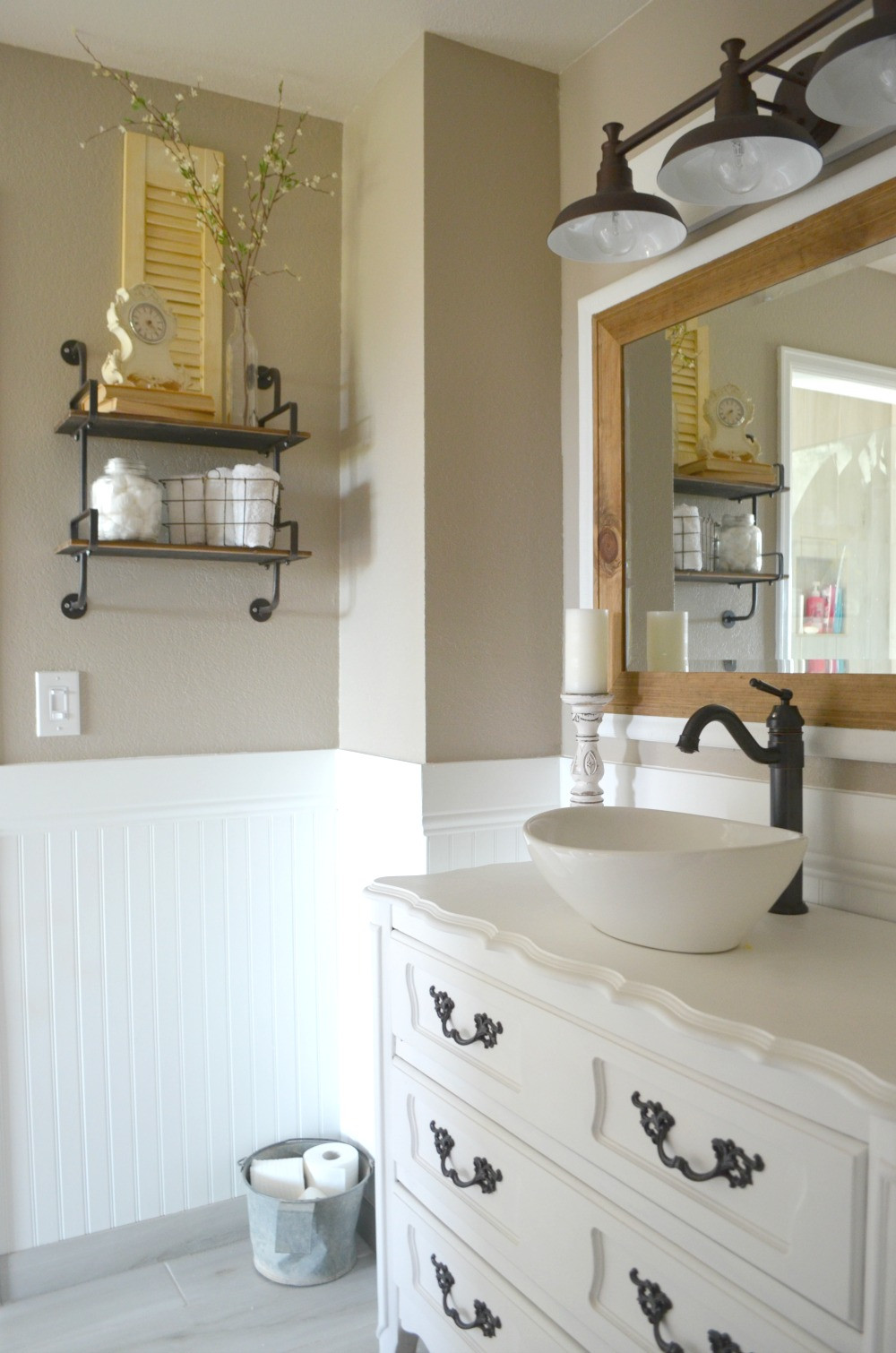Farmhouse Bathroom Decor
 How to Easily Mix Vintage and Modern Decor Little