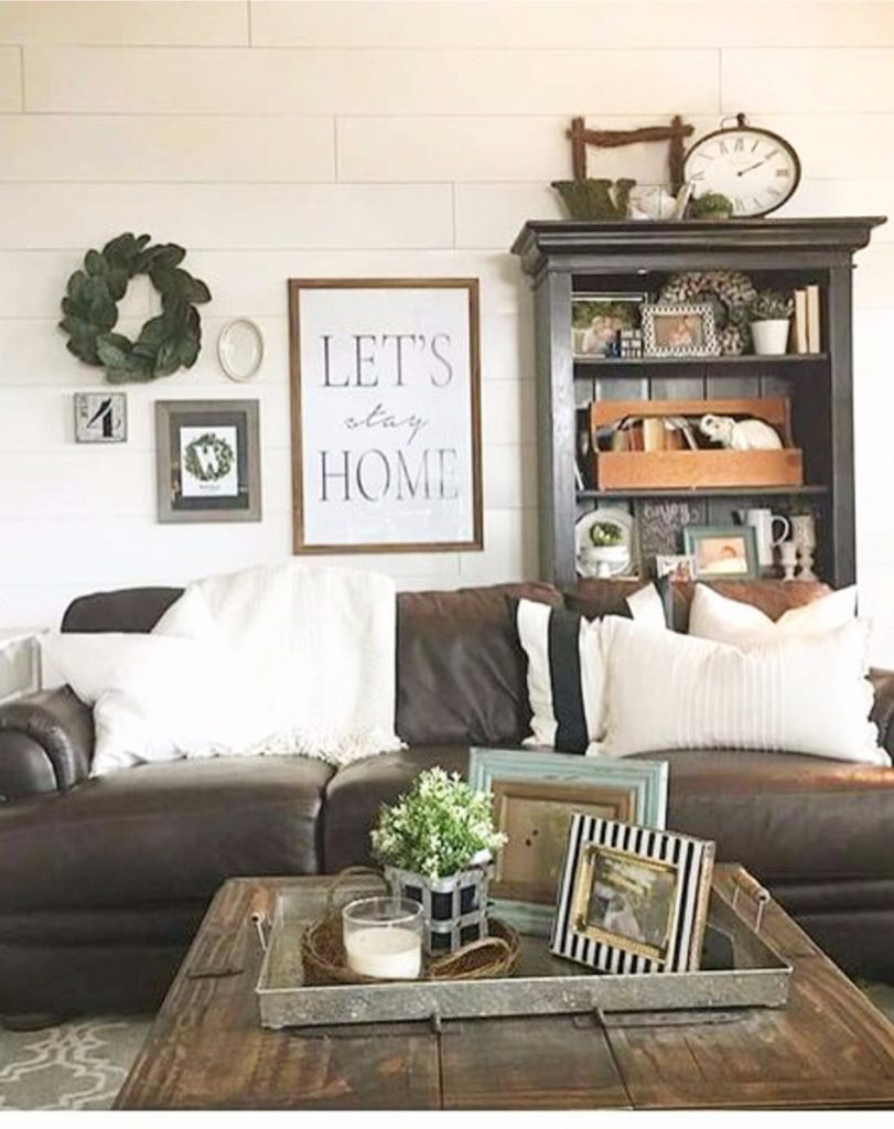 Farmhouse Living Room Decorating Ideas
 Farmhouse Living Rooms • Modern Farmhouse Living Room