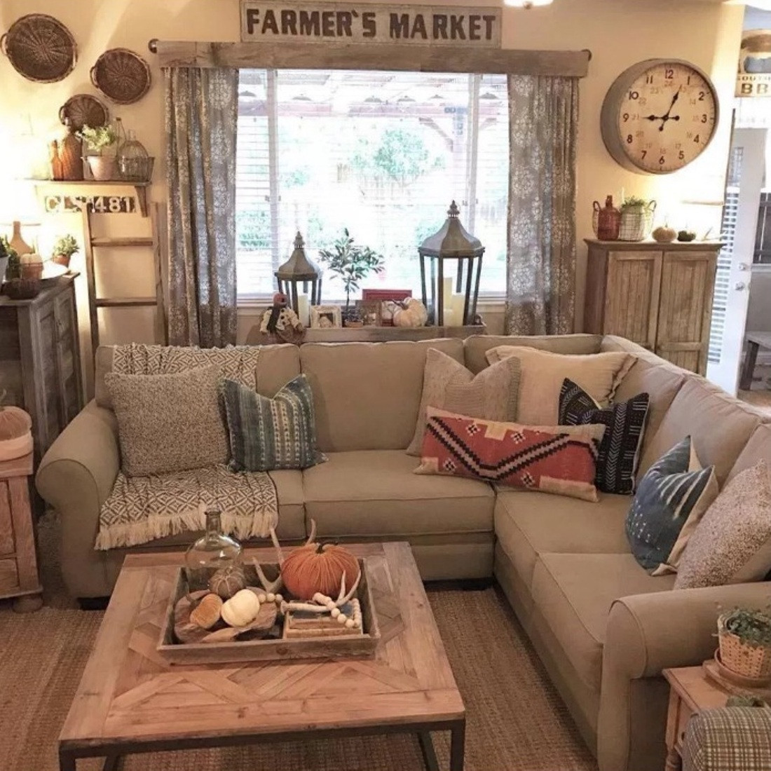 Farmhouse Living Room Decorating Ideas
 4 Simple Rustic Farmhouse Living Room Decor Ideas