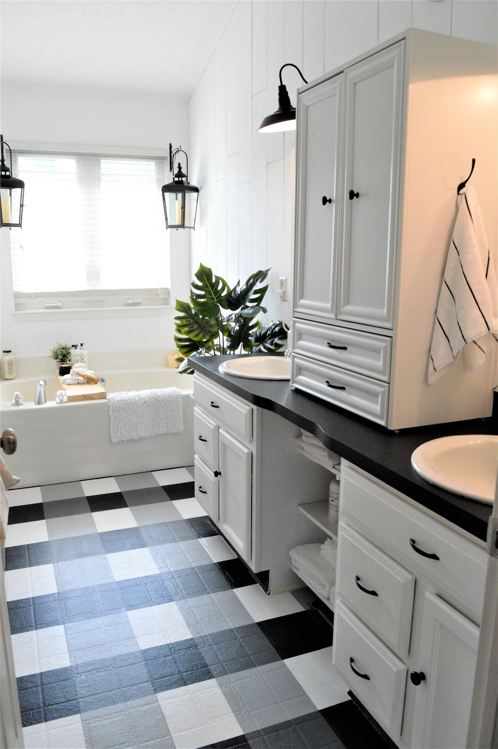 Farmhouse Master Bathroom
 How To Master the Modern Farmhouse Bathroom under $500