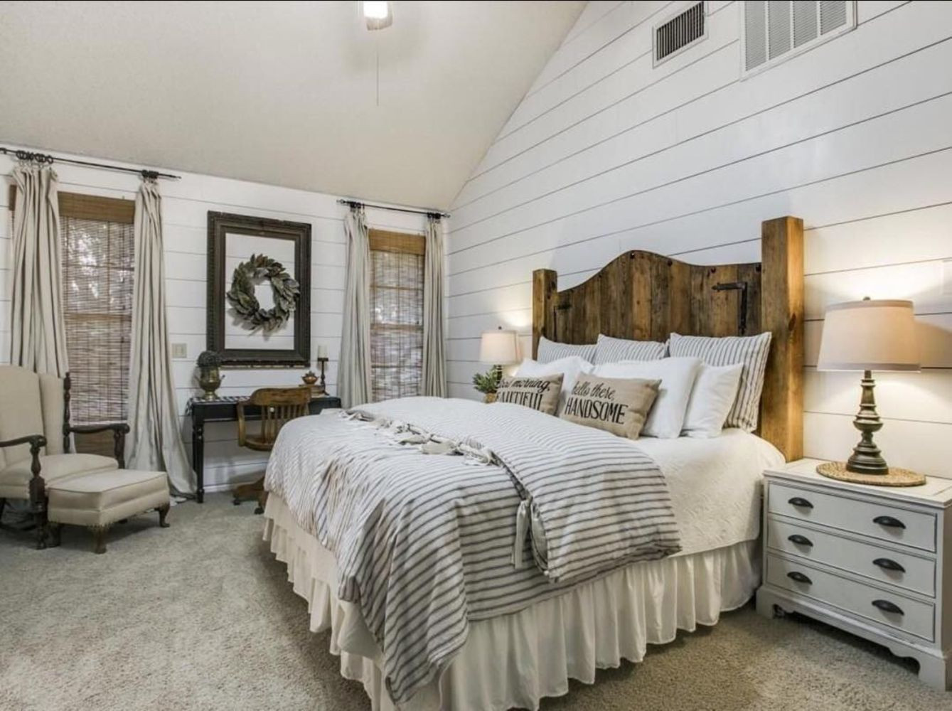 Farmhouse Master Bedroom Ideas
 Cool 53 Beautiful Urban Farmhouse Master Bedroom Remodel