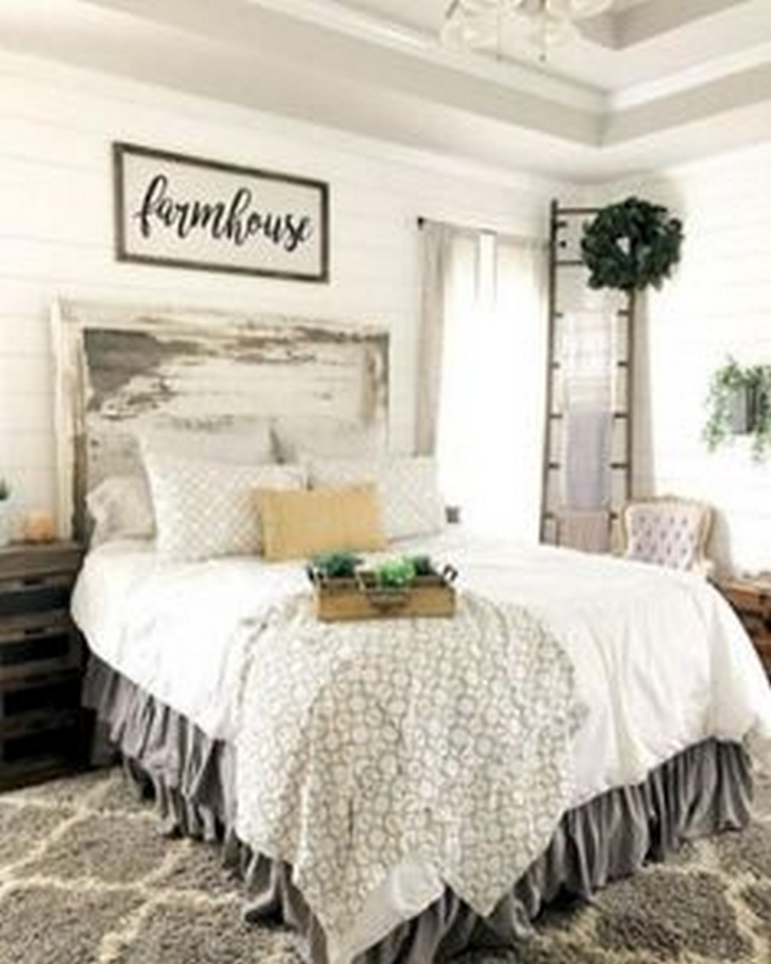 Farmhouse Master Bedroom Ideas
 How to Maximize Bedding Appearance by Applying Farmhouse