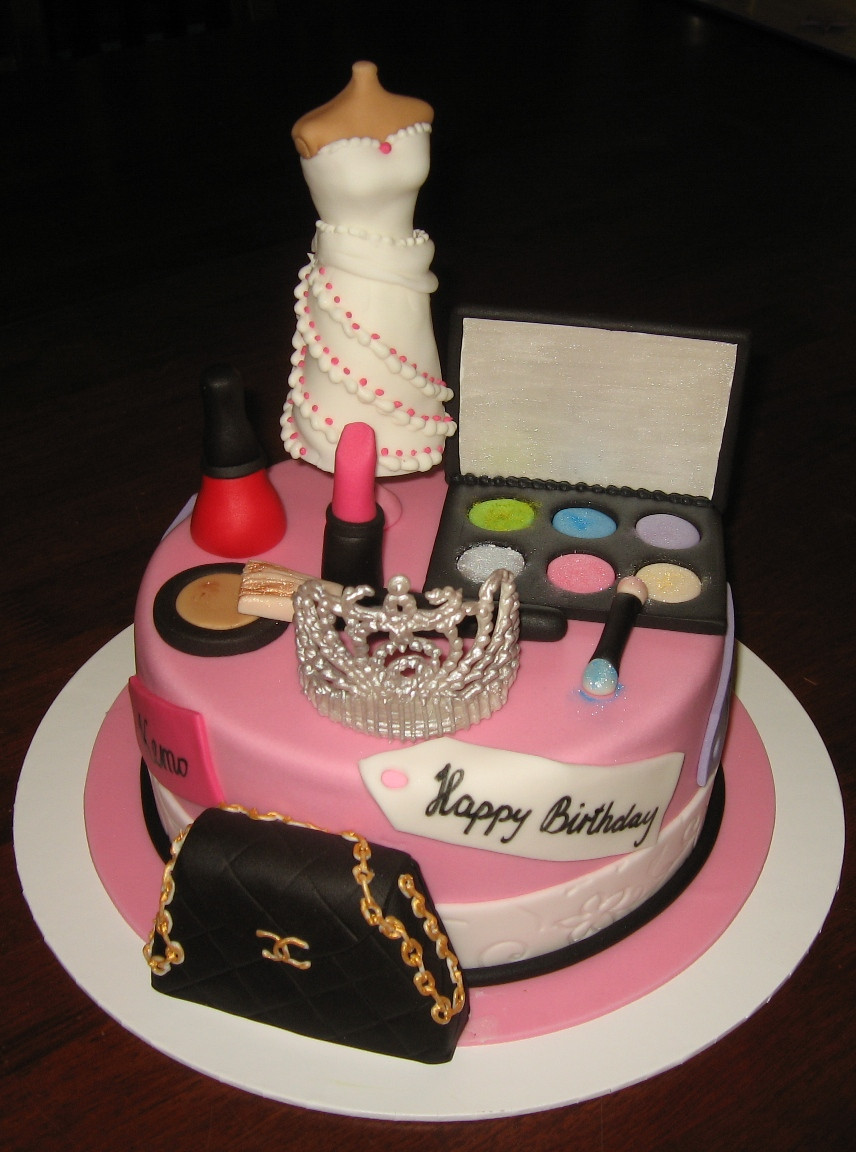 Fashion Birthday Cake
 Fashion Cakes Anyone