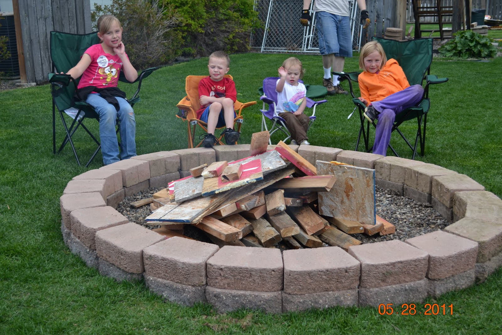 Fire Pits In Backyard
 14 Backyard Fire Pit Ideas That Enhance the Look of Your