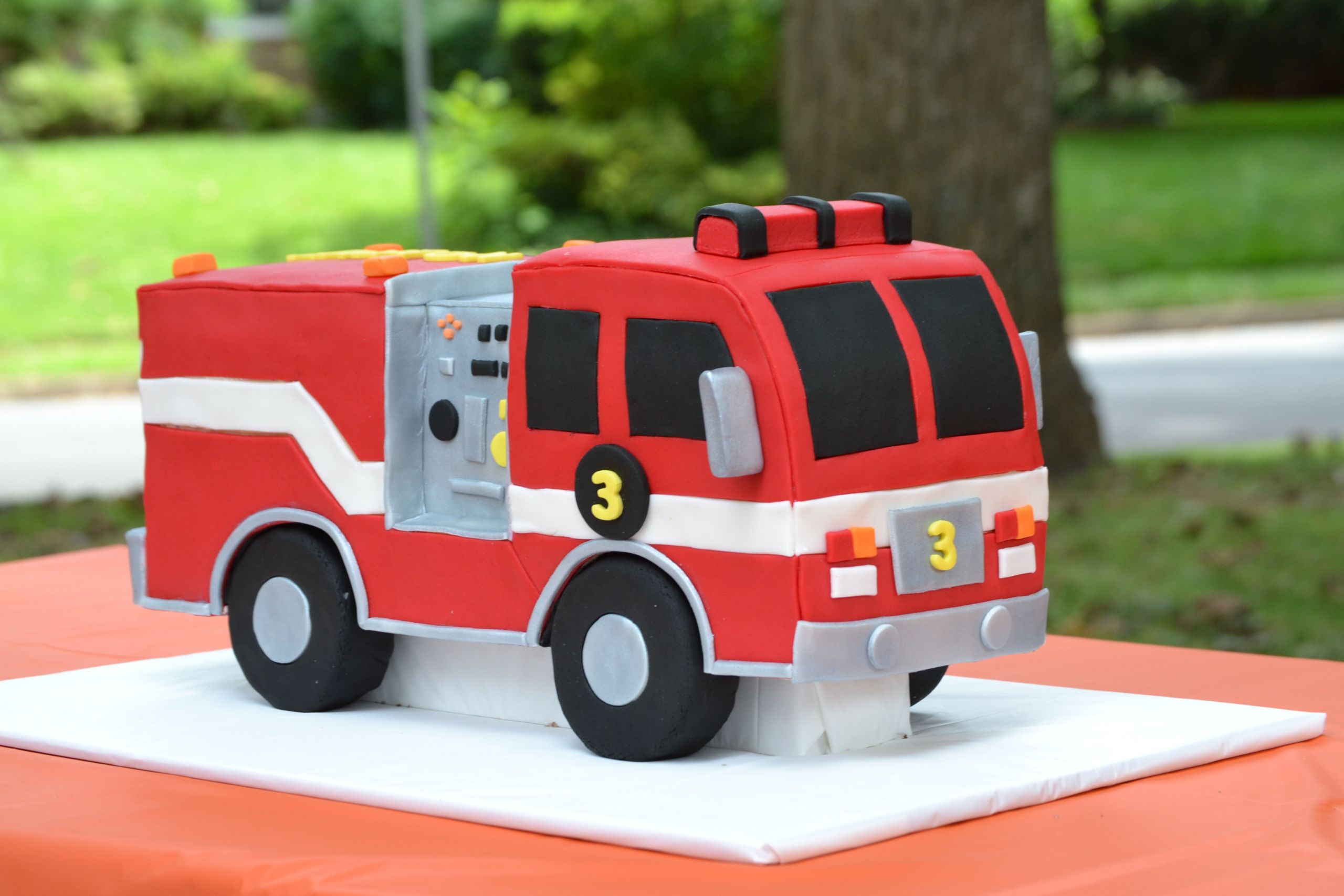 Fire Truck Birthday Cake
 Fire Truck Birthday Cake