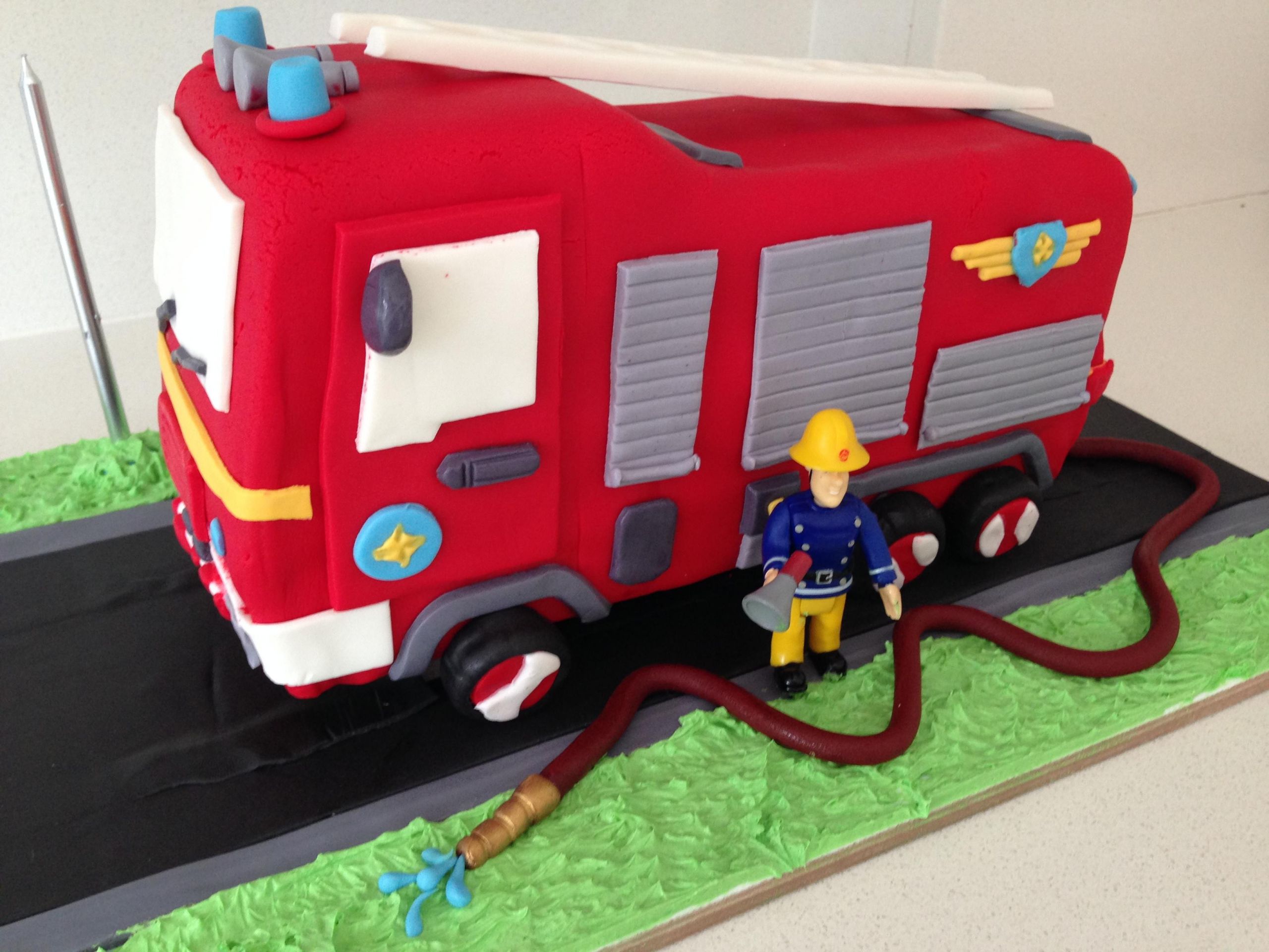 Fire Truck Birthday Cake
 HowToCookThat Cakes Dessert & Chocolate