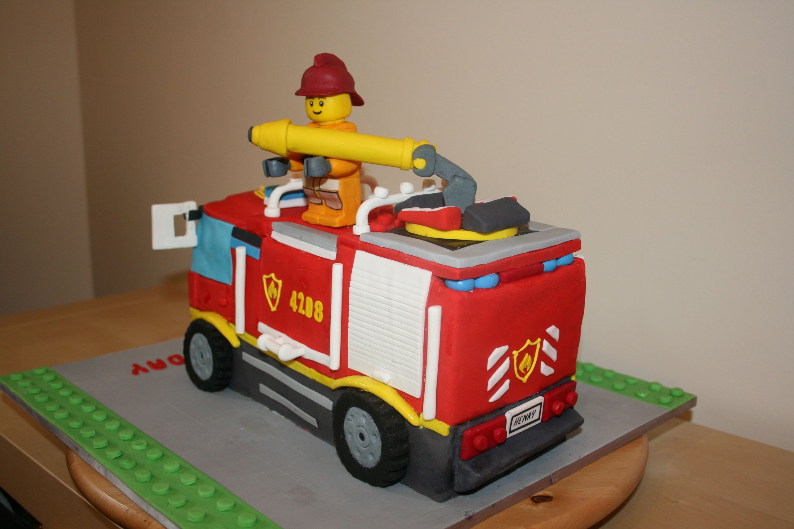 Fire Truck Birthday Cake
 Fire Truck Cakes – Decoration Ideas