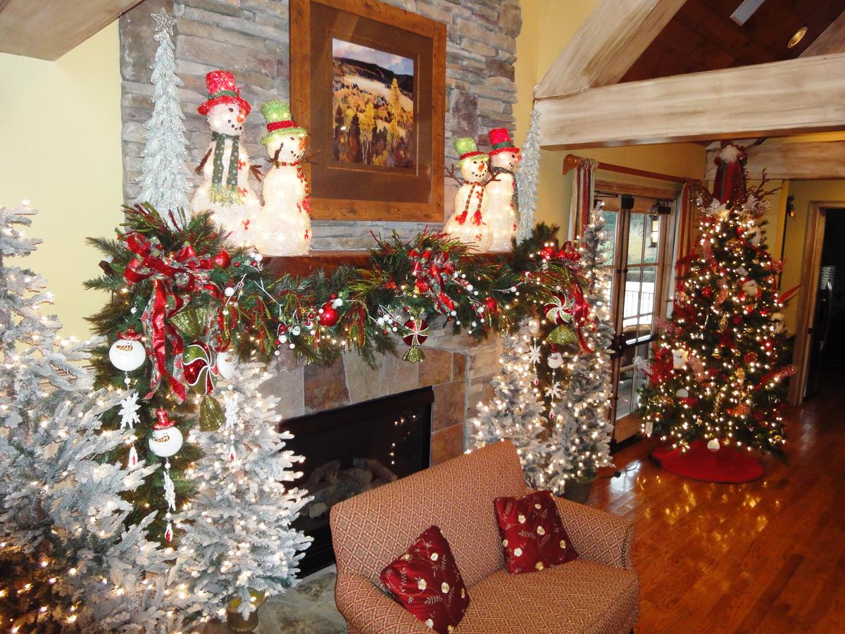 Fireplace Christmas Decoration
 ADD FIRE TO THE FIREPLACE AREA WITH MESMERIZING DECORATION