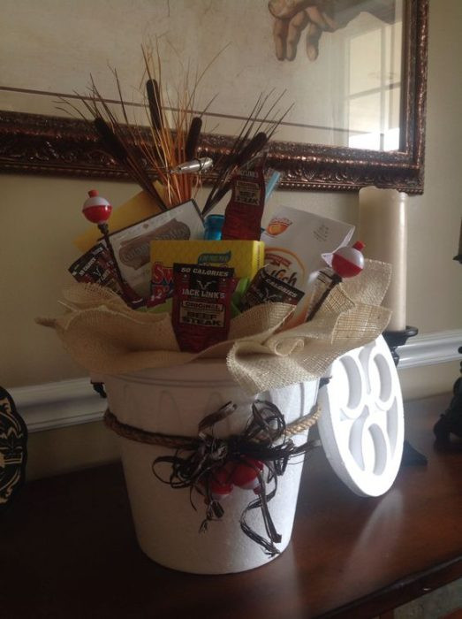 Fishing Gift Basket Ideas
 32 Homemade Gift Basket Ideas for Men