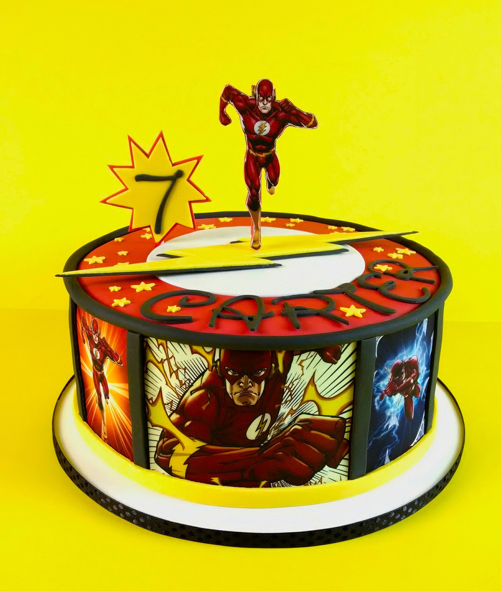 Flash Birthday Cake
 Flash Birthday Cakes