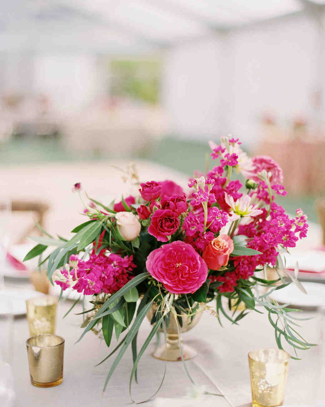 Flower Arrangements For Wedding Tables
 This Backyard Wedding Was Glammed Up with Gilded Details