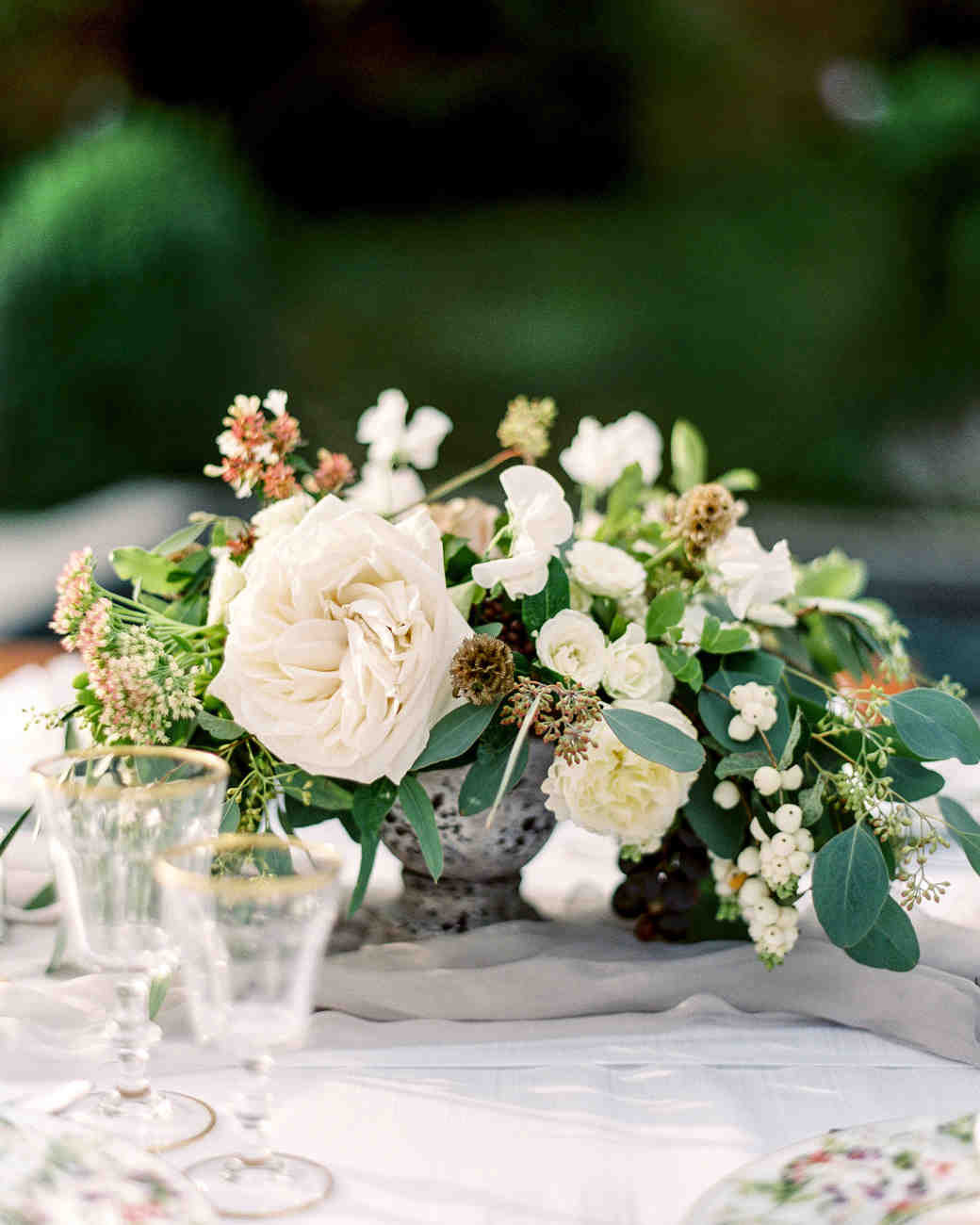 Flower Arrangements For Wedding Tables
 40 of Our Favorite Floral Wedding Centerpieces