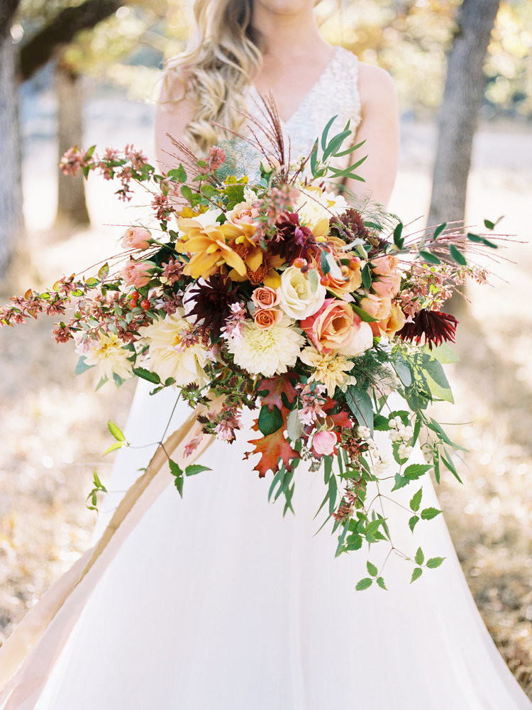 Flower Bouquets For Wedding
 20 Stunning Fall Wedding Flower Bouquets for Autumn Brides